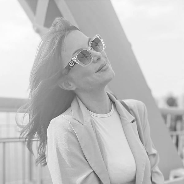 Betina — look real (c0269d89a9pe)