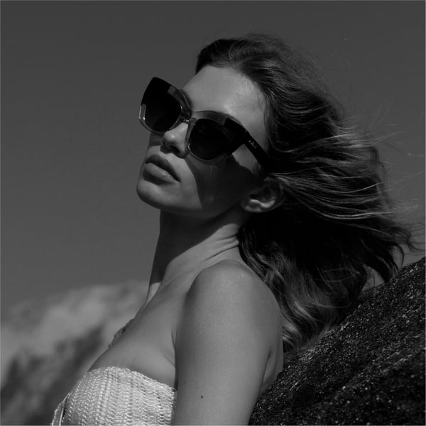 Vicky — look real (2)